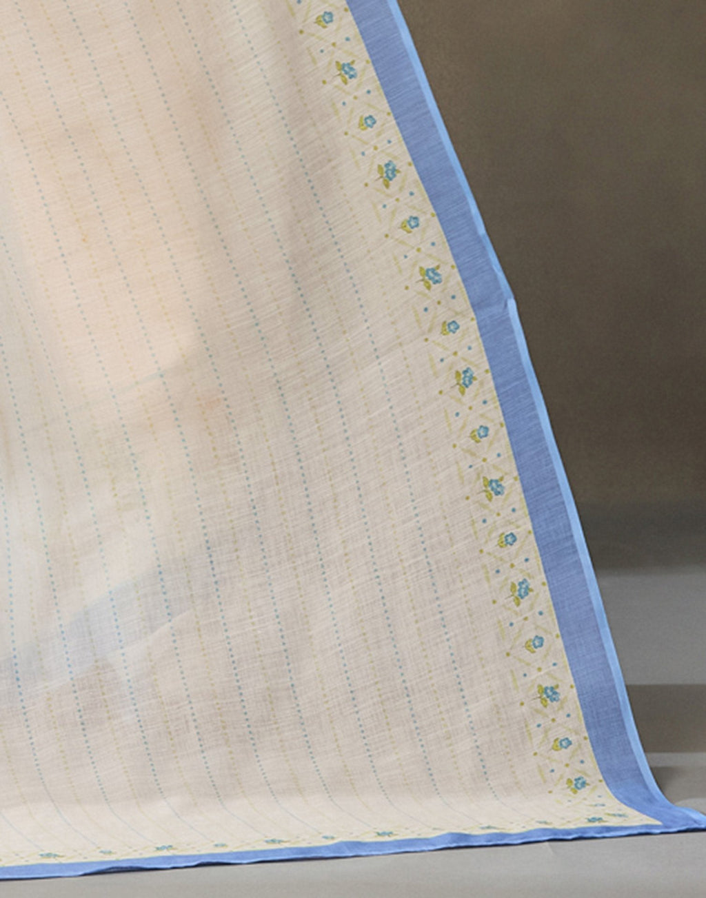 Cream Linen Printed Saree