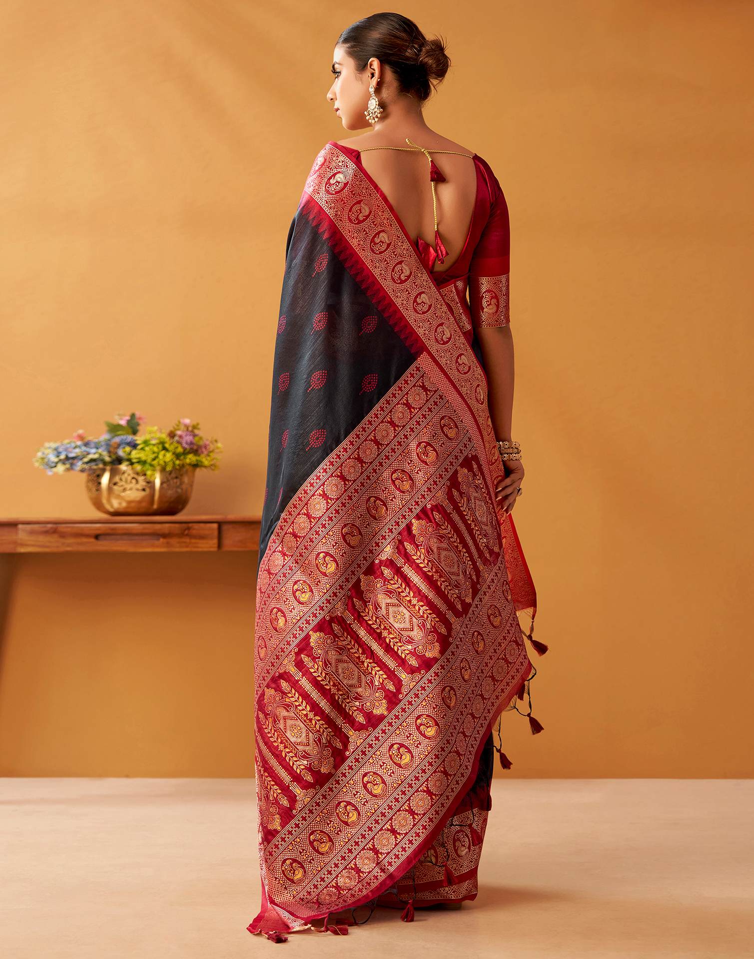Black Silk Woven Kanjivaram Saree